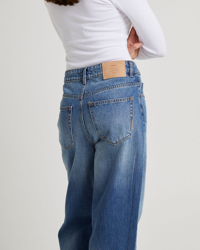 Coco Relaxed Innovative Jeans, hi-res image number null