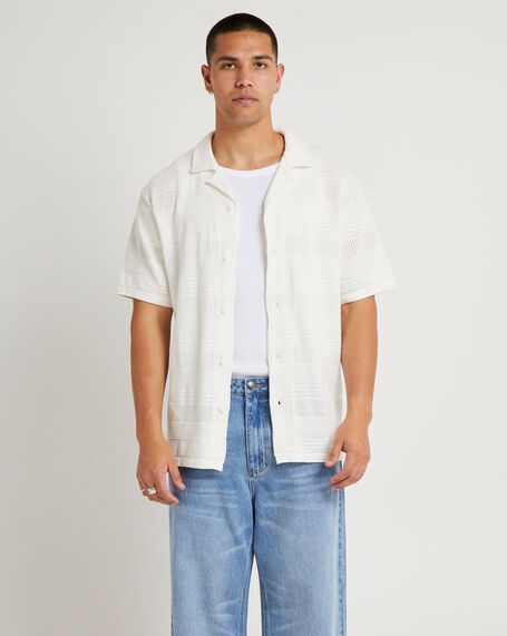 Knitted Short Sleeve Resort Shirt in Off White