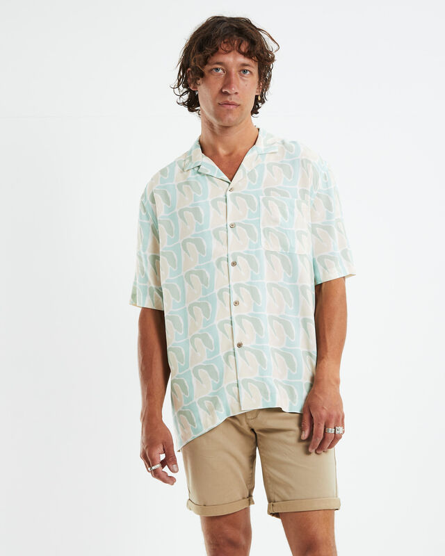 Passive Short Sleeve Resort Shirt Green, hi-res image number null