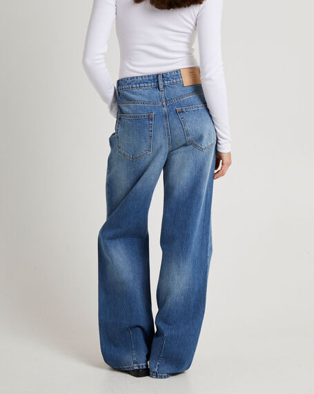 Coco Relaxed Innovative Jeans