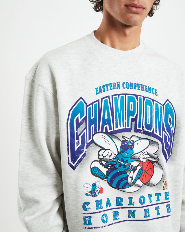 Bevelled Crew Charlotte Hornets Silver Marle, hi-res image number null