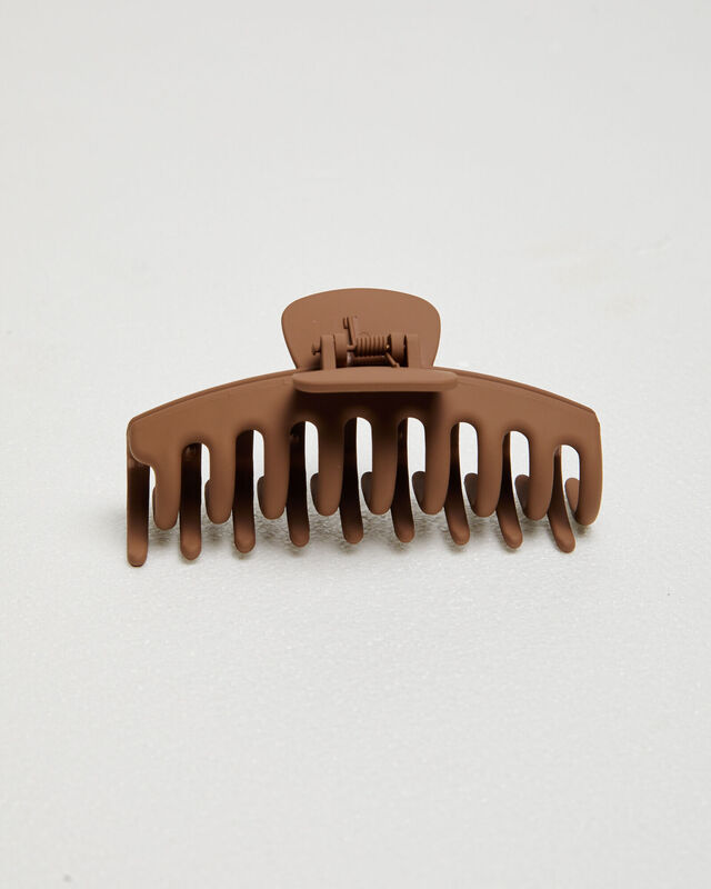 Matte Claw Clips in Brown/Beige, hi-res image number null