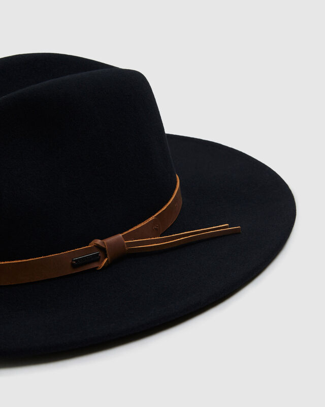 Field Proper Hat Black, hi-res image number null