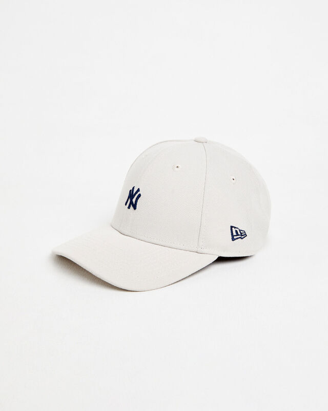 9Forty New York Yankees Mini Logo Cap, hi-res image number null